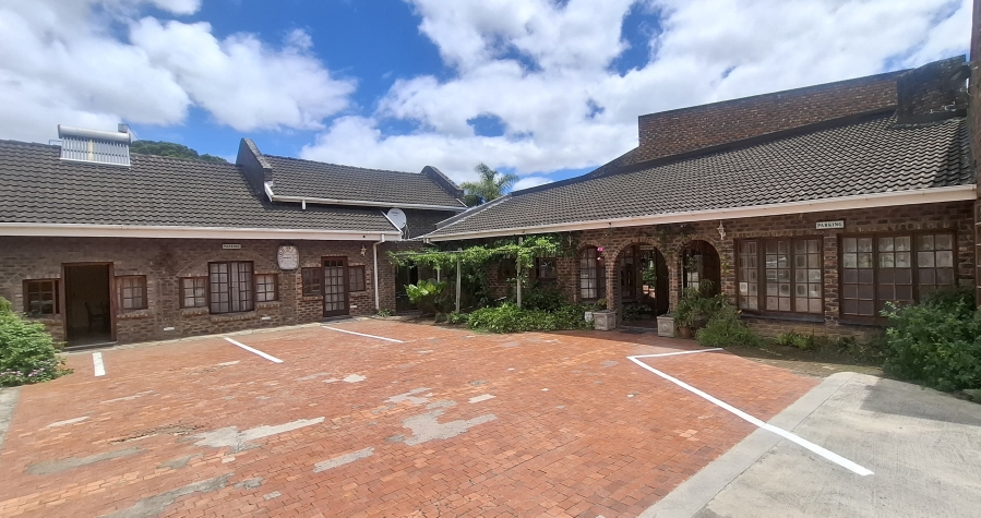 10 Bedroom Property for Sale in Fort Hill Eastern Cape